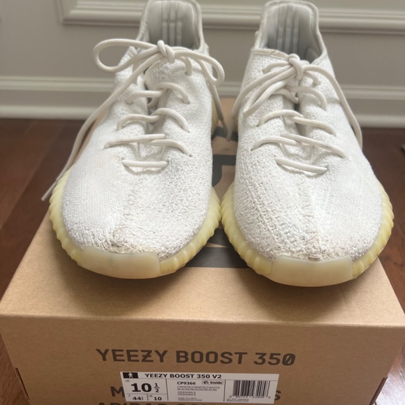 Yeezy Boost 350 v2
